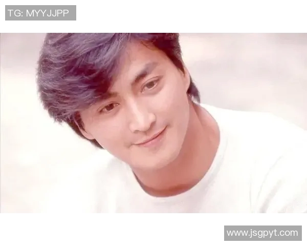 香港足球明星何家劲的职业生涯与成就全解析