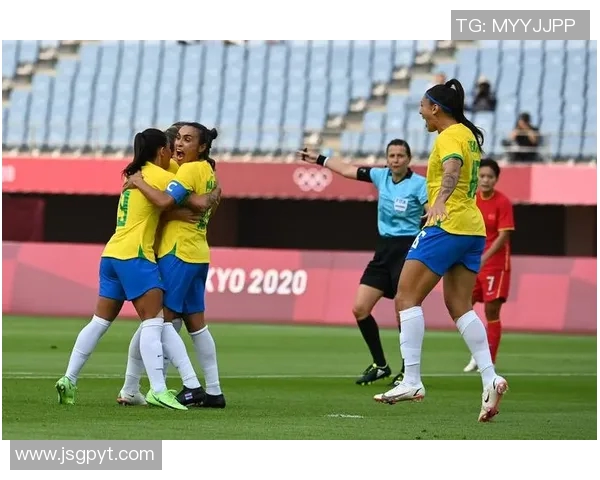 中国与巴西足球明星的传奇故事与影响力探讨